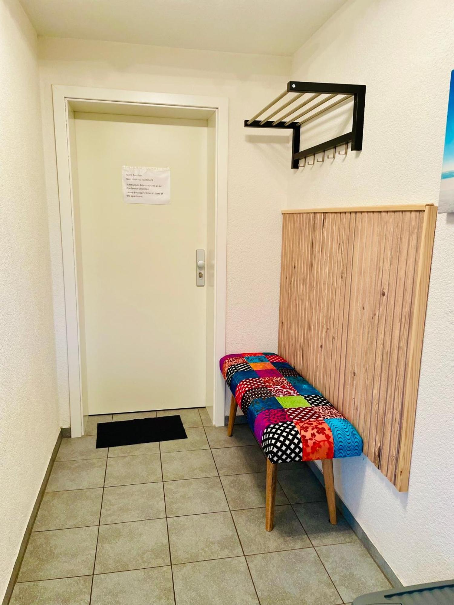 Kleine Auszeit Ferienwohnung Nahe Bosenbergklinik Mit Parkplatz, Haustiere Willkommen Санкт-Вендель Экстерьер фото